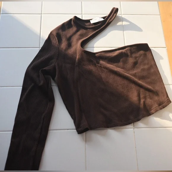 Bershka Dark Brown Asymmetrical Long Sleeve Crop Top Size Large Modern Y2K - Picture 3 of 6
